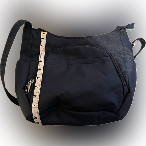 Travelon Anti-Theft Crossbody Bucket Bag - Picture 2 of 2